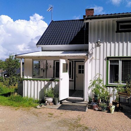 Laegenhet Naturnaera I Henån Extérieur photo